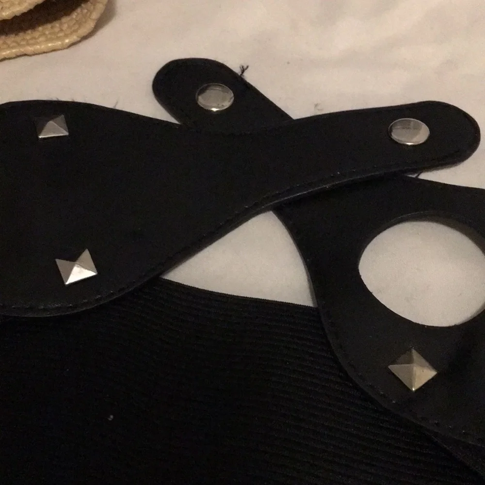 Stretch belts lot of 3 black, cream and animal print vintage